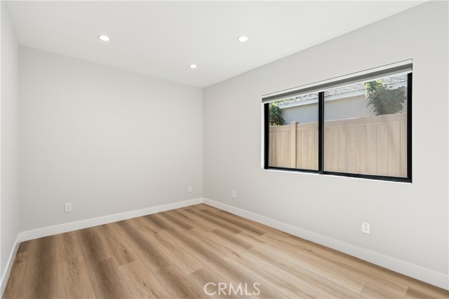 Detail Gallery Image 10 of 28 For 14622 Huston St, Sherman Oaks,  CA 91403 - 5 Beds | 5 Baths