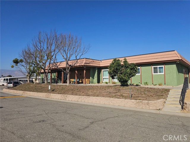 24414 University Avenue, Loma Linda CA: https://media.crmls.org/medias/58a94c82-d422-4fcb-81a3-c6132c36ad76.jpg