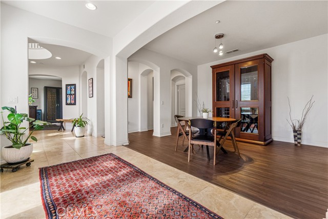 Detail Gallery Image 4 of 33 For 1932 Corte Verbena, Chula Vista,  CA 91914 - 5 Beds | 4/1 Baths