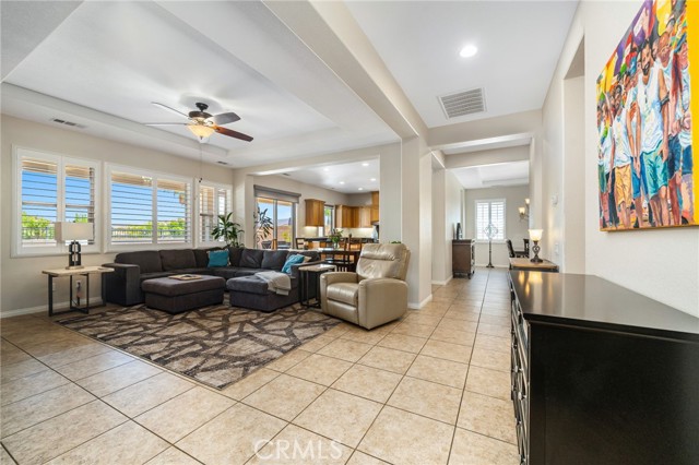 73810 Cezanne Drive, Palm Desert CA: https://media.crmls.org/medias/58a9e2f0-0cb6-46c2-835a-872fb6f42b94.jpg