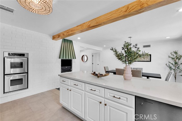 Detail Gallery Image 3 of 32 For 109 Triangle St, Thousand Oaks,  CA 91360 - 3 Beds | 2/1 Baths