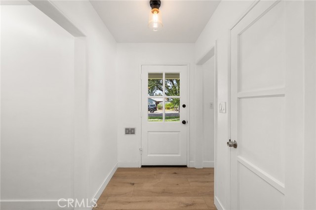 1326 Clock Avenue, Redlands CA: https://media.crmls.org/medias/58aa1de2-3166-4db4-a7ec-e72bdef4fdae.jpg