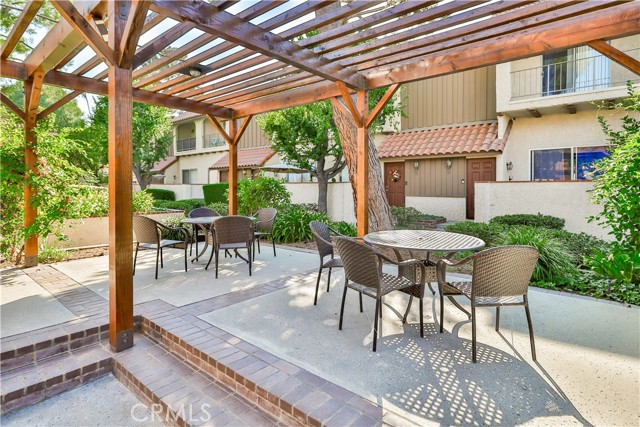 Detail Gallery Image 33 of 39 For 19545 Sherman Way #80,  Reseda,  CA 91335 - 2 Beds | 2 Baths