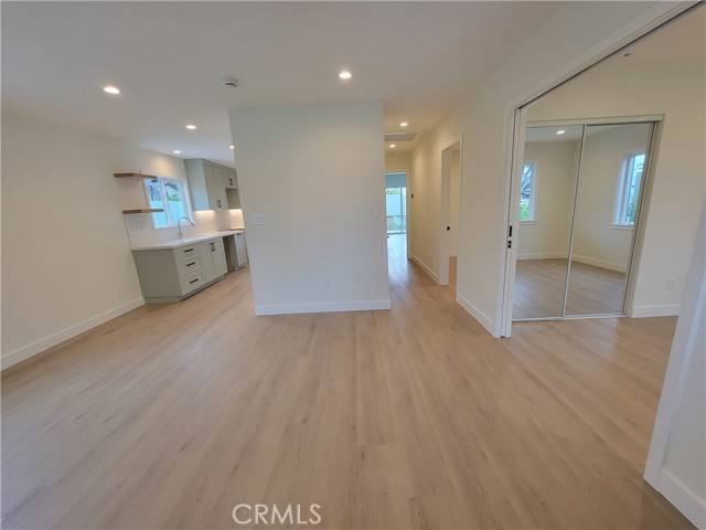 Detail Gallery Image 3 of 24 For 1159 Fiat St, Torrance,  CA 90502 - 3 Beds | 2 Baths