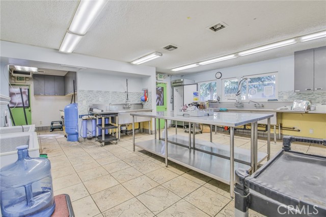 1747 Nogales Street, Rowland Heights, California 91748, ,Commercial Lease,For Rent,1747 Nogales Street,CRCV25029785