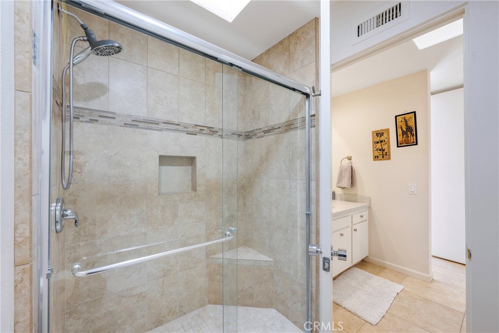 MLS #CV25252967 image #25