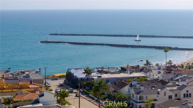 3116 Breakers Drive, Corona del Mar CA: https://media.crmls.org/medias/58ad0889-4229-4751-8b94-28d92a36f1c0.jpg