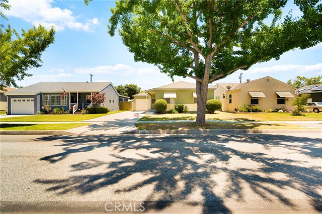Image 4 of 40 For 5316 Lorelei Avenue