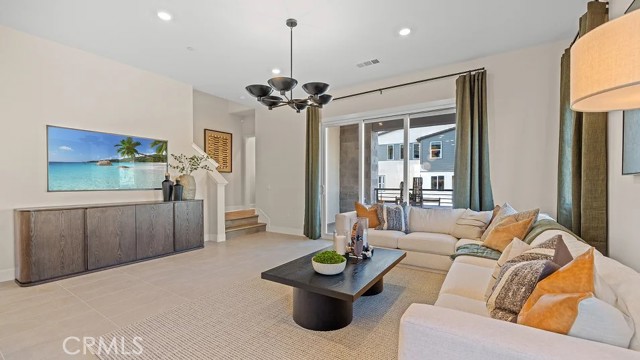 Detail Gallery Image 6 of 36 For 840 Sonia, Irvine,  CA 92618 - 4 Beds | 3/1 Baths