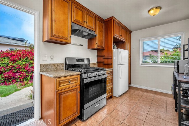 Detail Gallery Image 8 of 20 For 962 W Paseo Del Mar, San Pedro,  CA 90731 - 3 Beds | 1 Baths