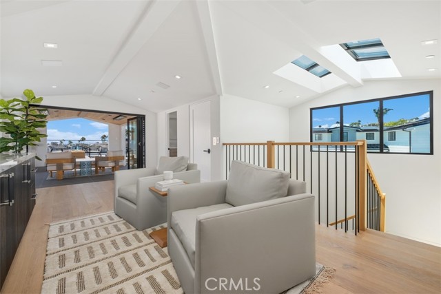 20 Balboa Coves, Newport Beach CA: https://media.crmls.org/medias/58b03e50-df29-4216-81e4-21346848db3b.jpg