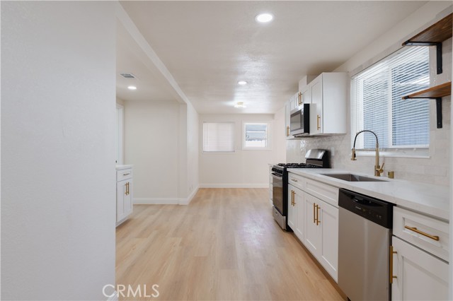 8235 Coleman Street, Riverside CA: https://media.crmls.org/medias/58b0b67a-a8c0-46b7-864b-6bc5235280b5.jpg