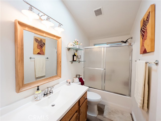 Detail Gallery Image 9 of 12 For 103 Gannet Ln, Fountain Valley,  CA 92708 - 3 Beds | 2 Baths