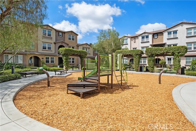 12 Ibiza, Rancho Santa Margarita CA: https://media.crmls.org/medias/58b1367f-94c5-4cf6-8a54-eee31b0c1d6e.jpg