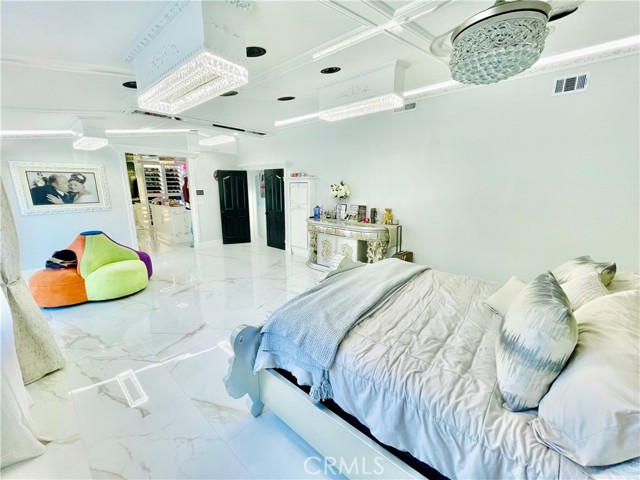 Detail Gallery Image 19 of 26 For 1204 Thoroughbred, Norco,  CA 92860 - 5 Beds | 3/1 Baths