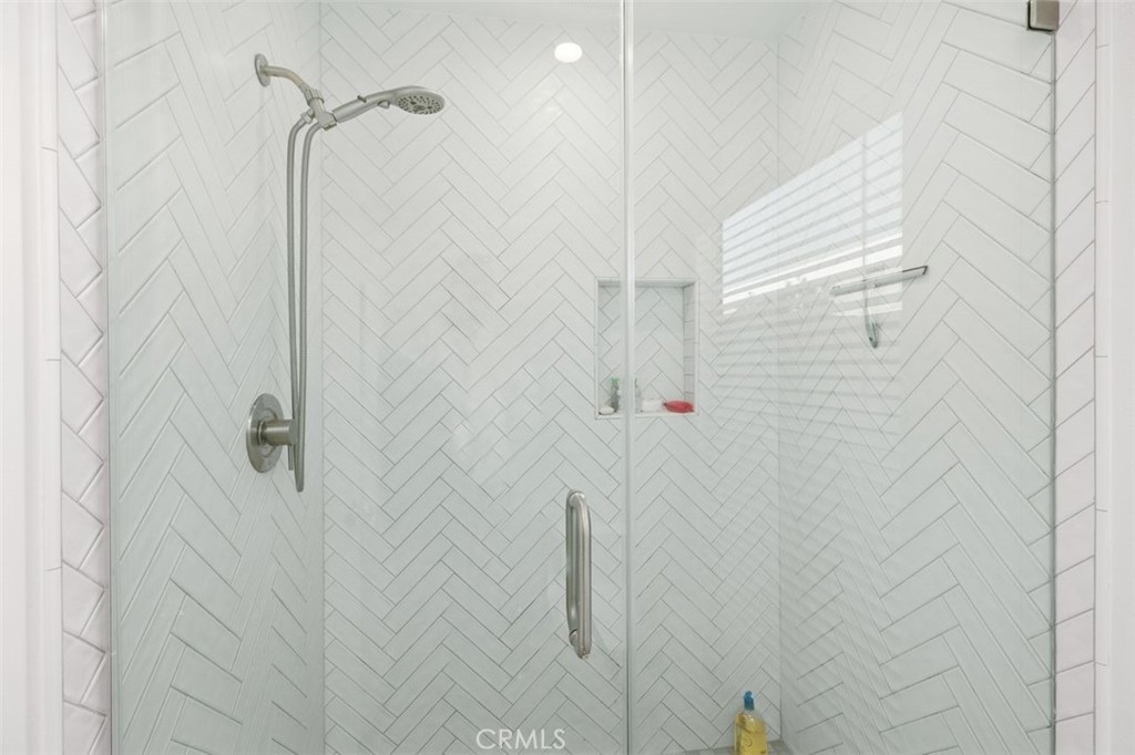 https://media.crmls.org/medias/58b21d08-4bcd-496c-9bc2-7401e23f3bc4.jpg?preset=X-Large