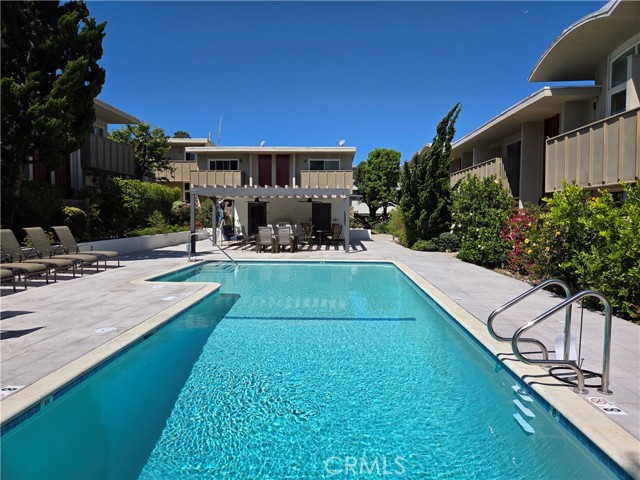 Detail Gallery Image 30 of 34 For 4754 La Villa Marina #C,  Marina Del Rey,  CA 90292 - 2 Beds | 2 Baths