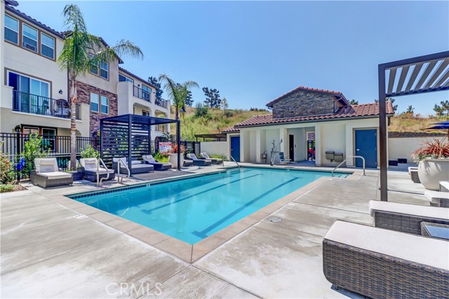 Detail Gallery Image 29 of 31 For 114 Lugo, Mission Viejo,  CA 92692 - 1 Beds | 1/1 Baths