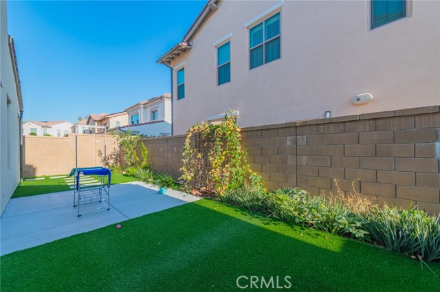 Detail Gallery Image 7 of 34 For 116 Imagination Trl, Irvine,  CA 92620 - 4 Beds | 3/1 Baths