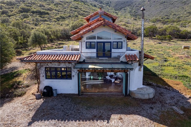 8993 Soda Bay Road, Kelseyville CA: https://media.crmls.org/medias/58b40710-4970-4584-9b70-76556dab4dc4.jpg