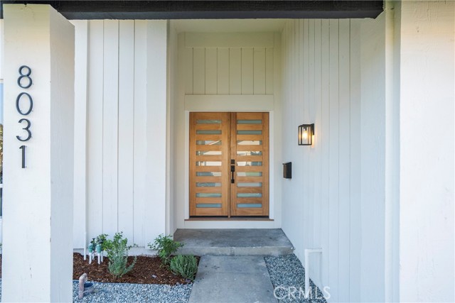 Detail Gallery Image 2 of 33 For 8031 Woodglen Cir, La Palma,  CA 90623 - 4 Beds | 2/1 Baths