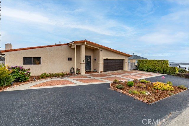 750 Luisita Street, Morro Bay CA: https://media.crmls.org/medias/58b4b5db-5add-4dd2-850e-672d1ff7bc3b.jpg