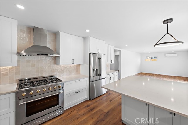 121 Avenida Santa Margarita, San Clemente CA: https://media.crmls.org/medias/58b4bd5c-9b6a-45fd-9a90-9bbbc0342309.jpg
