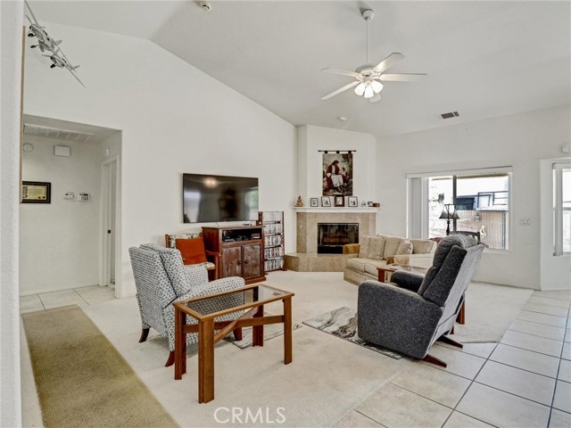 15900 Avenida Atezada, Desert Hot Springs CA: https://media.crmls.org/medias/58b505c7-7c00-4aca-bb67-93162c651a54.jpg