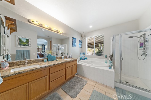 Detail Gallery Image 17 of 55 For 24050 Esmeralda Ct, Wildomar,  CA 92595 - 3 Beds | 3 Baths