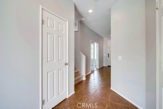 Detail Gallery Image 5 of 54 For 29132 Springshores Dr, Menifee,  CA 92585 - 4 Beds | 2/1 Baths
