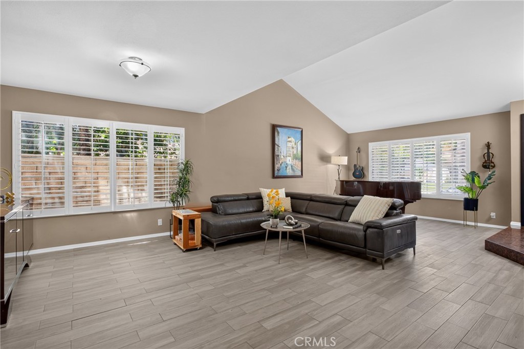 MLS #SR26168315 image #4