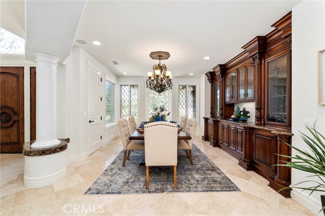 45200 Oak Manor Ct, Temecula CA: https://media.crmls.org/medias/58b836a8-e6b9-4cf5-974d-e8160e9d6e0f.jpg