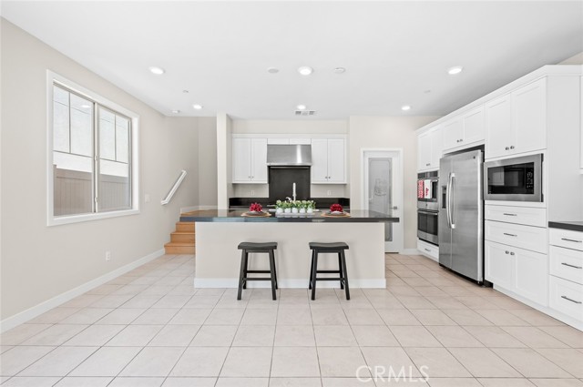 Detail Gallery Image 12 of 53 For 15 Greensboro Ct, Pomona,  CA 91766 - 5 Beds | 4 Baths