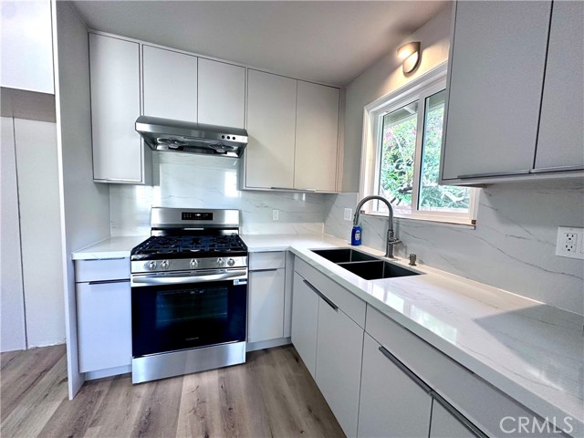 Detail Gallery Image 9 of 19 For 233 Russell, Monterey Park,  CA 91755 - 2 Beds | 1 Baths