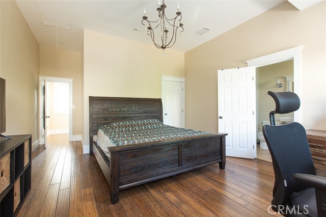 1417 Monterey Avenue, Monrovia CA: https://media.crmls.org/medias/58ba8a91-6a9e-4915-88d4-177f593d928d.jpg