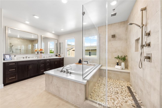 Detail Gallery Image 43 of 75 For 76 Bolide, Irvine,  CA 92618 - 4 Beds | 5 Baths