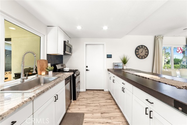 Detail Gallery Image 9 of 31 For 604 Magnolia, Corona,  CA 92879 - 3 Beds | 2 Baths