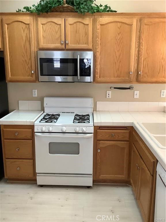 Detail Gallery Image 11 of 36 For 11253 Pleasant Hills Dr, Apple Valley,  CA 92308 - 2 Beds | 2 Baths
