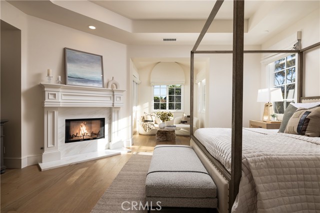 Detail Gallery Image 8 of 72 For 8 Gleneagles Dr, Newport Beach,  CA 92660 - 5 Beds | 5/1 Baths