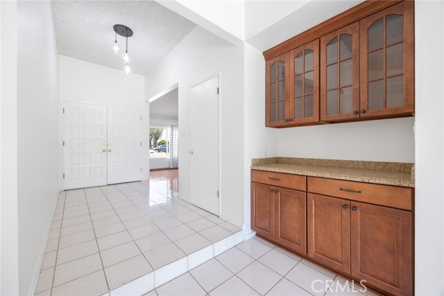 Image 18 of 71 For 1646 Mobeck Street
