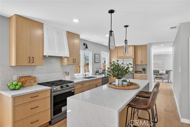 22633 Marjorie Avenue, Torrance CA: https://media.crmls.org/medias/58be1b8f-d958-4bab-a5a4-8b03a21ee2b4.jpg