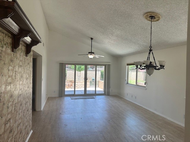 19080 Elm Drive, Apple Valley CA: https://media.crmls.org/medias/58bf3a8f-a663-4317-a03c-2e80f6566169.jpg