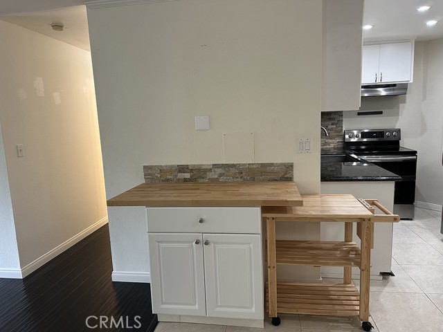 1108 Camino Real, Redondo Beach, California 90277, 2 Bedrooms Bedrooms, ,2 BathroomsBathrooms,Residential,For Sale,Camino Real,SB24209950