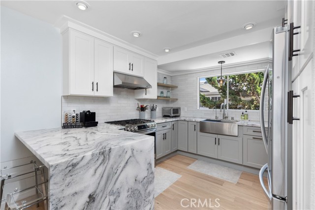 1917 Nelson Avenue, Redondo Beach, California 90278, 3 Bedrooms Bedrooms, ,2 BathroomsBathrooms,Residential,Sold,Nelson,SB22174600