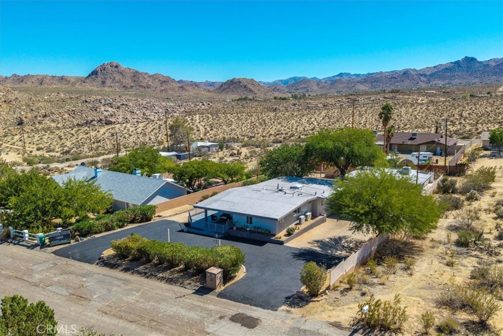 Triplex at 61833 Alta Mesa