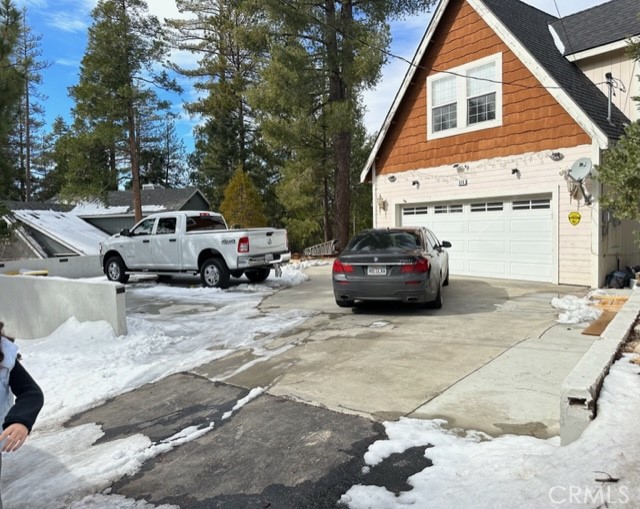 514 Pioneer Road, Lake Arrowhead, CA 92352