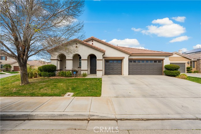 Detail Gallery Image 10 of 55 For 40729 Oakmont Ct, Palmdale,  CA 93551 - 4 Beds | 3 Baths