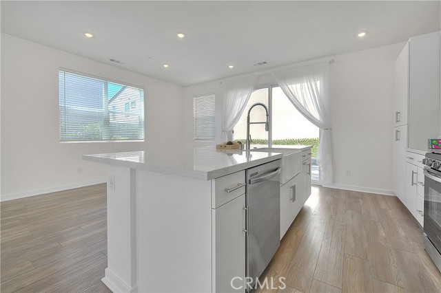 Detail Gallery Image 14 of 75 For 15820 Caterpillar Dr, Fontana,  CA 92336 - 4 Beds | 3 Baths