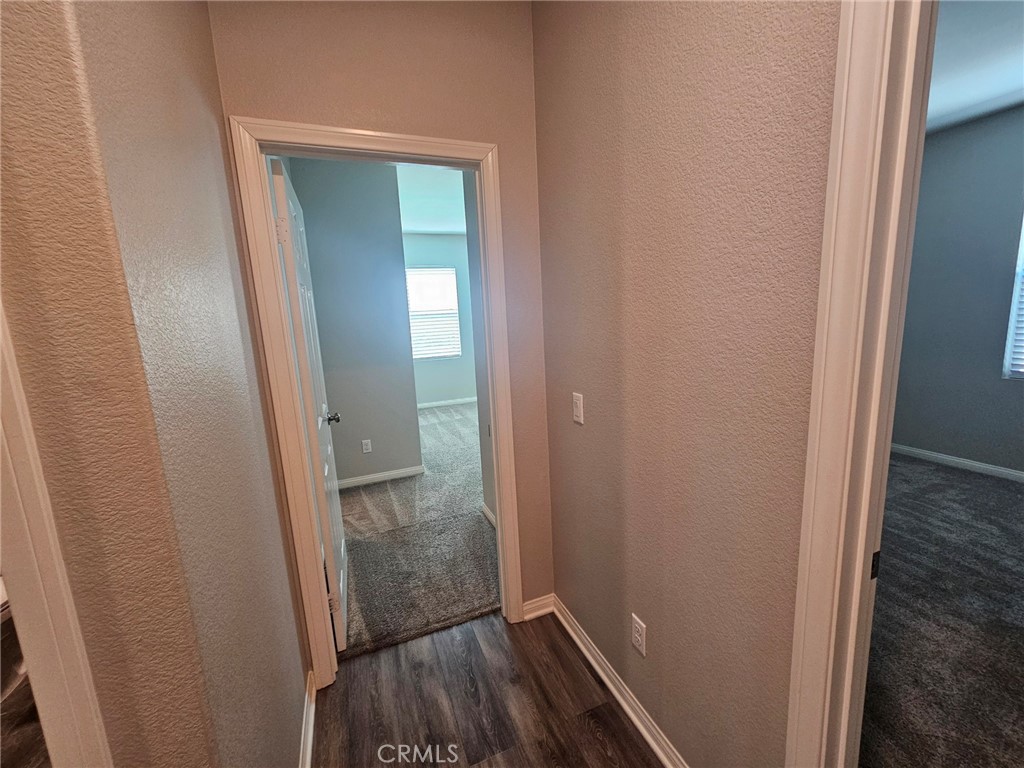 https://media.crmls.org/medias/58c1404d-0838-490b-ade9-dffc762bdb69.jpg?preset=X-Large