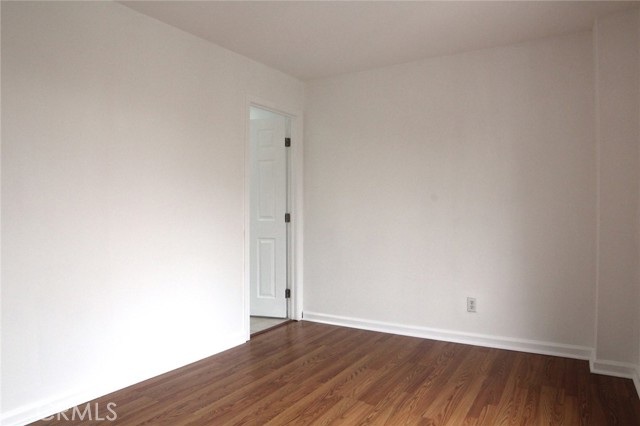 4055 Wall Street, Los Angeles CA: https://media.crmls.org/medias/58c1ff25-0a8b-4818-84b1-85b01d8e13e5.jpg